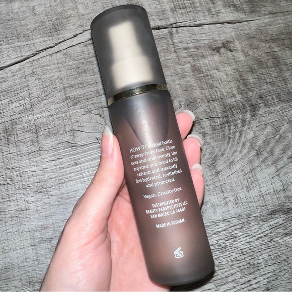 Complex Culture Filter Out Daily Blue Light Defense Mist - Picture 3 of 3